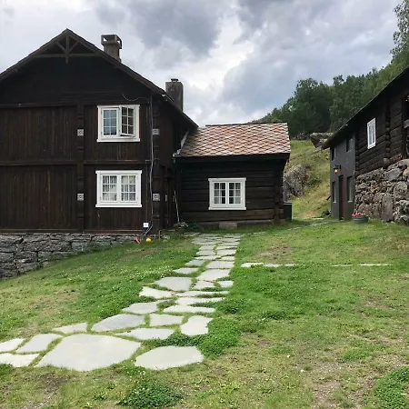 Galde Uppigard Holiday home
